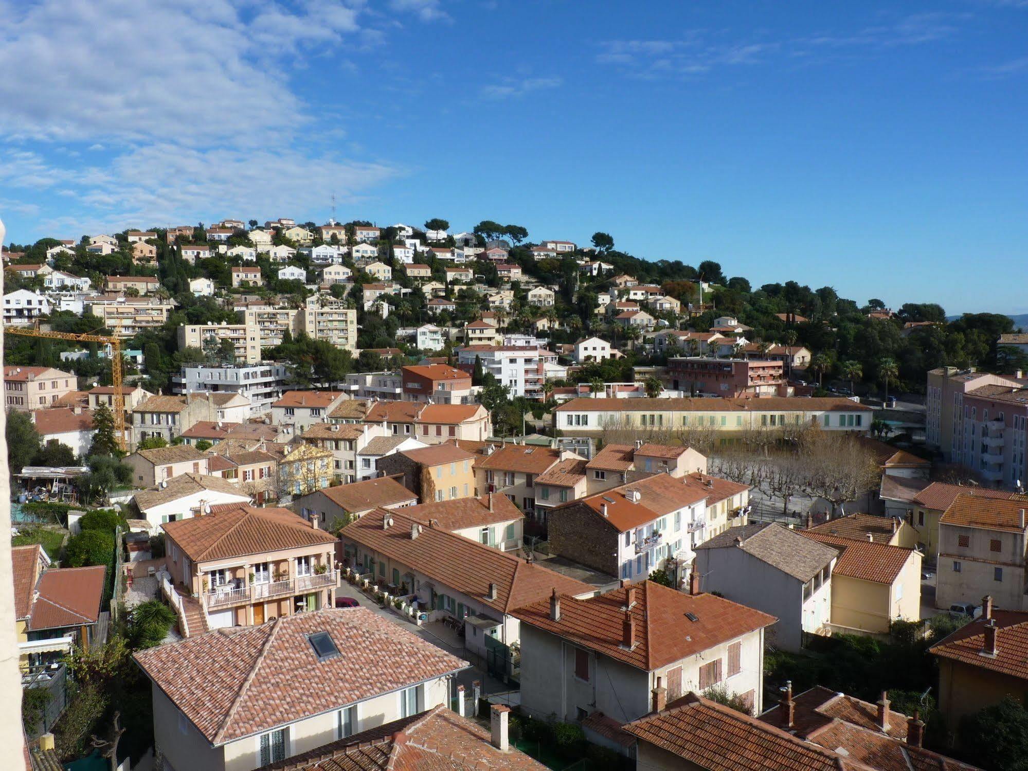 Hotel Du Soleil Hyères Esterno foto